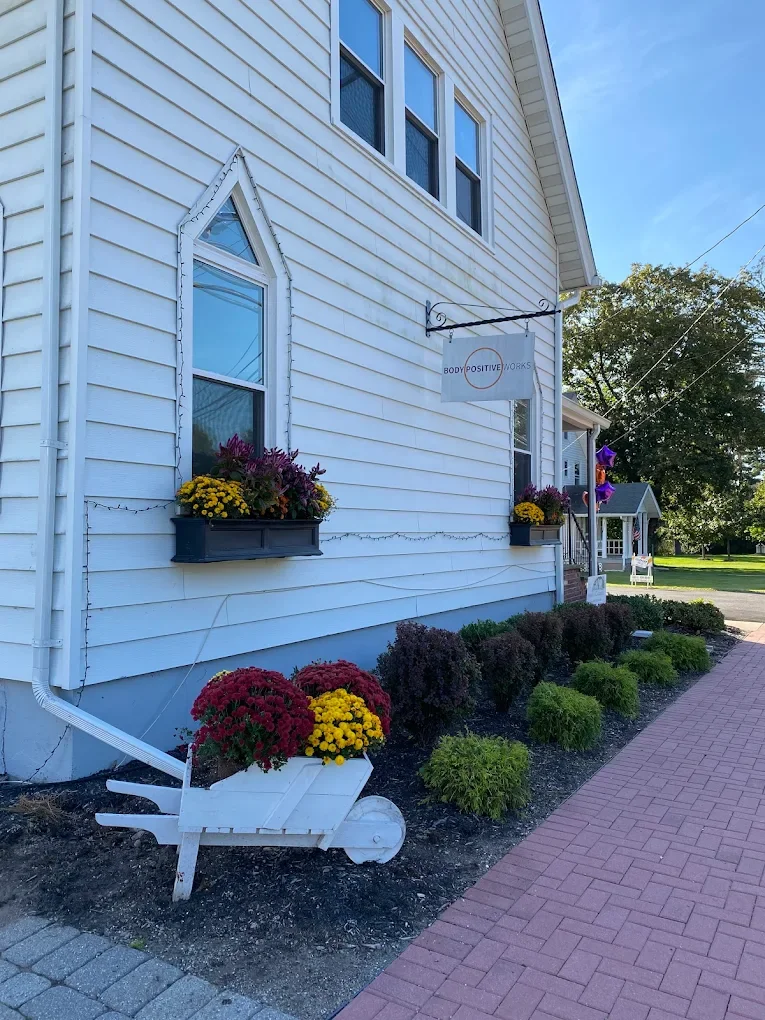 The historic 1820 building at 96 Allendale Road in Saddle River NJ where Grief Unbound holds grief support groups